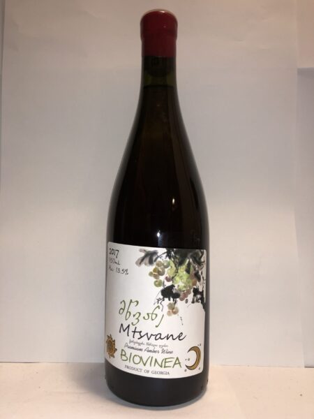 Vin géorgien orange Mtsvane, bio et naturel vinifié en qvevri en Géorgie